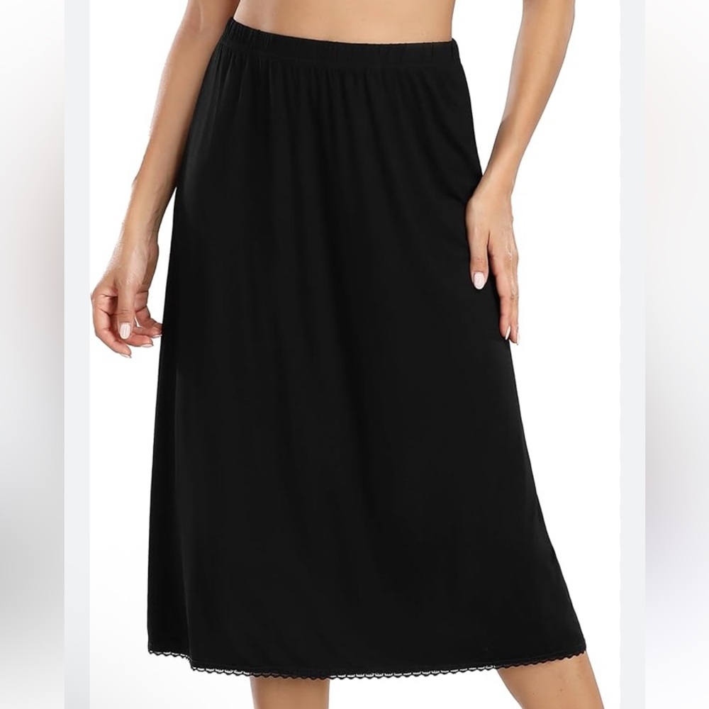 Warners vintage Elegant Black nylon slip Skirt